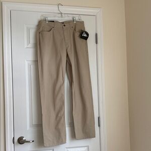 NWT men’s Cisc tan pants 100% cotton
